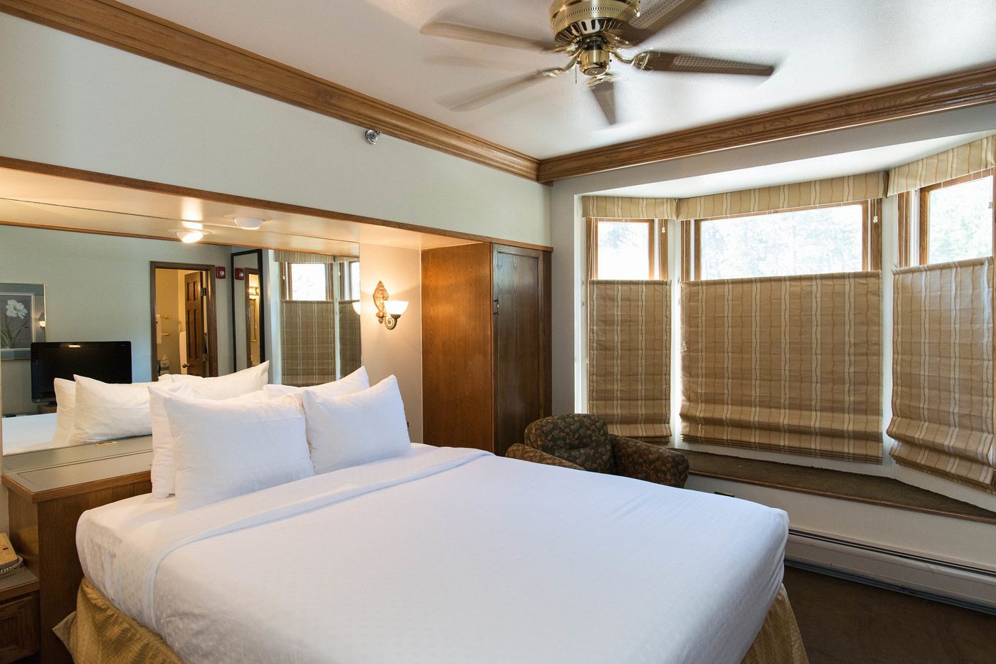 Historic Crags Lodge