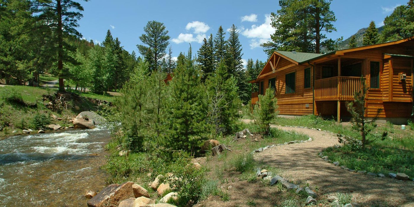 The Evergreens On Fall River Cabins